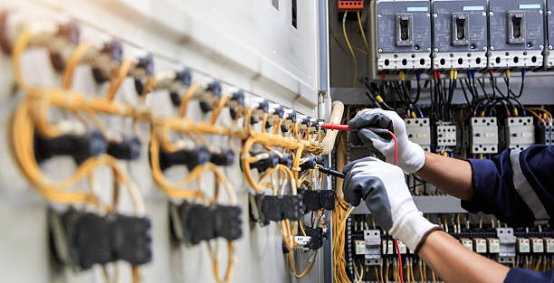 Professional Electrician technician working in Patterson Tract, CA